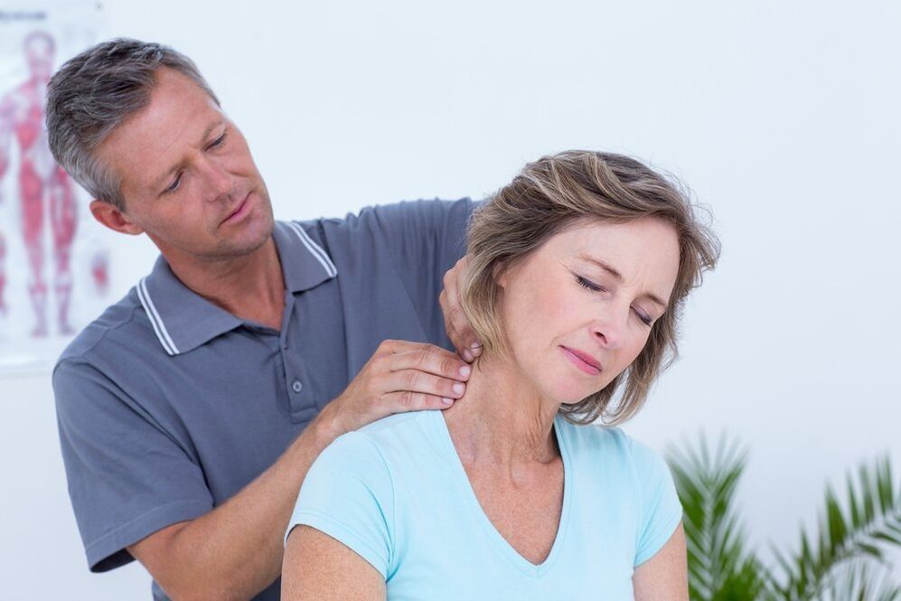 ćwiczenia i masaż karku na osteochondrozę